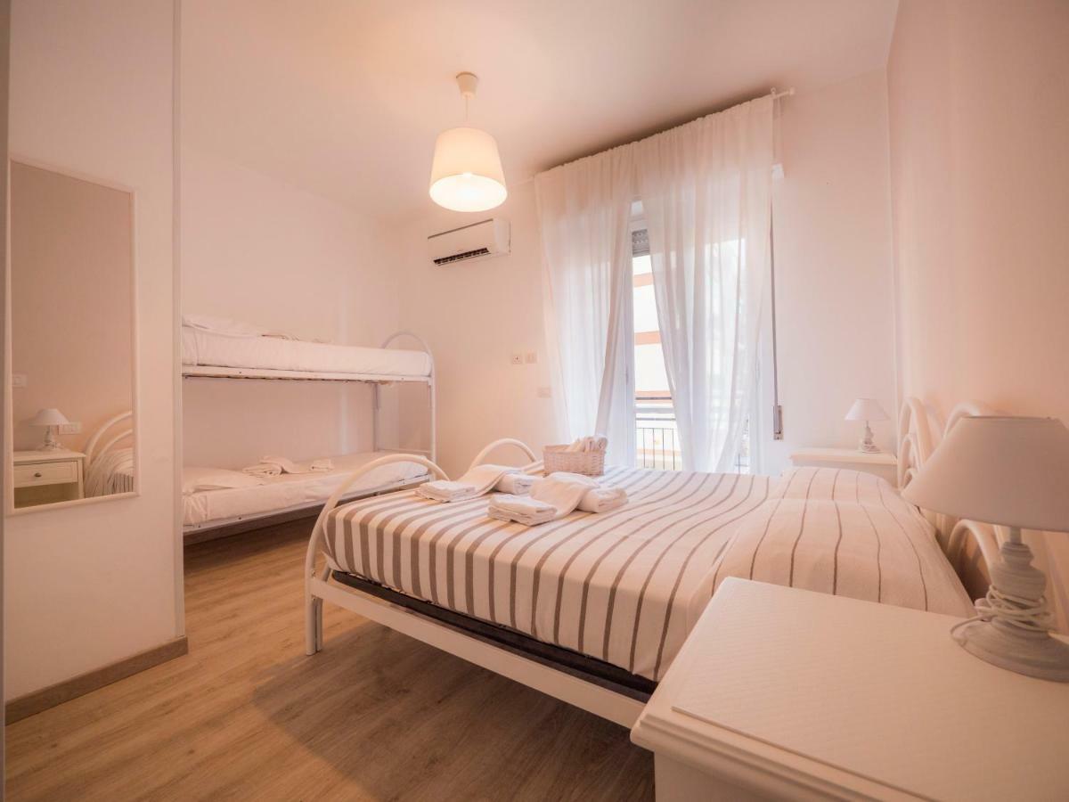 Hotel Continental Pietra Ligure Exteriér fotografie